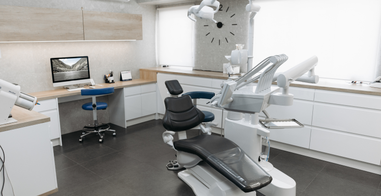 Dentist