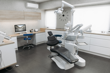 Dentist